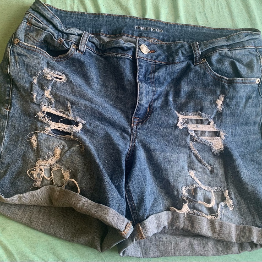 Maurices Distressed Blue Jean Shorts Medium Wash 16W